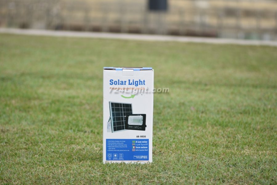 25W Led Outdoor Solar Lights 2100lum charged solar street light Bright 20hours Security Light