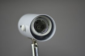 E27 screw with clip 360° rotary switch lamp holder White E27 Bulb Converter