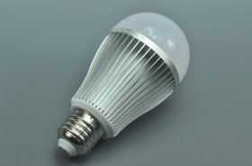 Wireless LED Blub Pure White/Warm White Double Color Wifi Blub 6W 9W LED WW/CW Globe Light