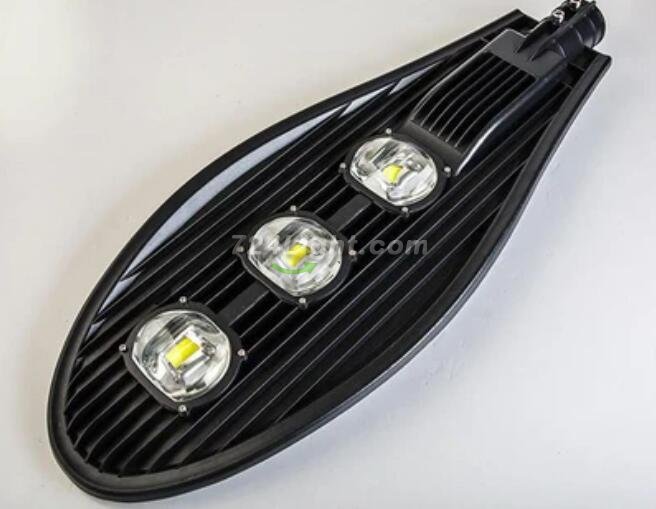 150W IP65 Waterproof LED Pole Light for LED Street Lighting Warm White 3000K