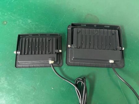 (image for) 2 Pack Black Lights - 60W 385-400nm AC85-265V Upgraded LED Flood Light with Switch, Waterproof IP66 for Glow Party, Stage Lighting, Aquarium, Glow in The Dark, Body Paint, Fluorescent Poster, Neon Glow