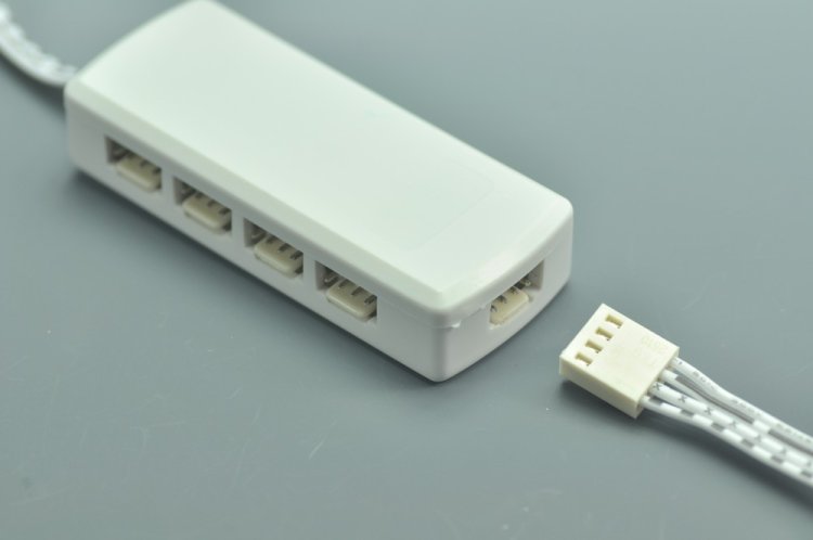 (image for) LED RGB Junction Box 4Pin 9Pin LED RGB Adapter Junction Box With 4PIN UL2468 200MM 22AWG Cable L901A