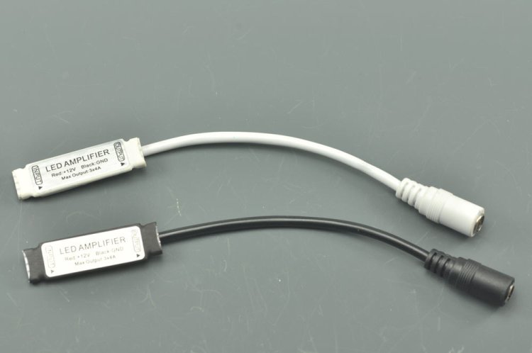 (image for) 12V Mini RGB LED Amplifier With DC 5.5mm x 2.5mm Input