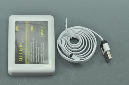 (image for) DC5V 500mA 2.4G LED WiFi Controller For 2.4G RGB Bulbs & Led Lighting With USB Data Cable