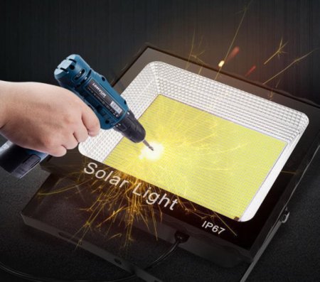 (image for) 200W Solar Flood Light, IP67 Waterproof LED Flood Light Super Bright Garden Lighting Solar Street Light